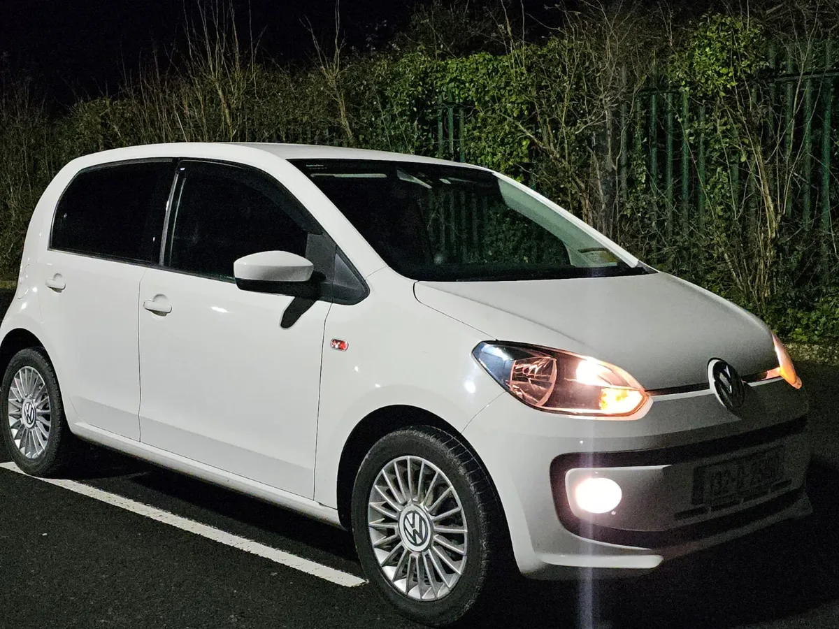Volkswagen up! 2013 1.0L  automatic €5990 - Image 4