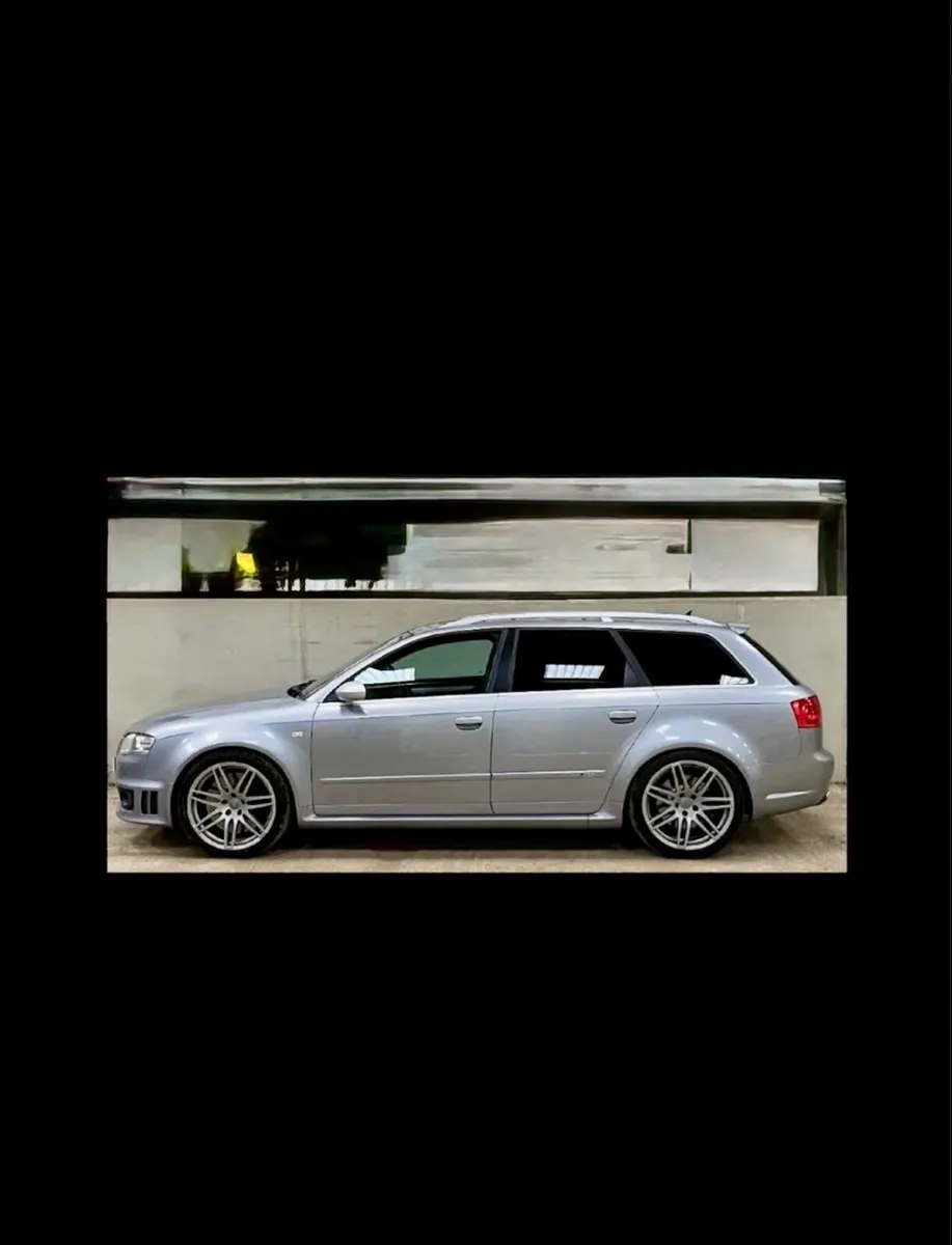 Audi RS4 2006 - Image 2