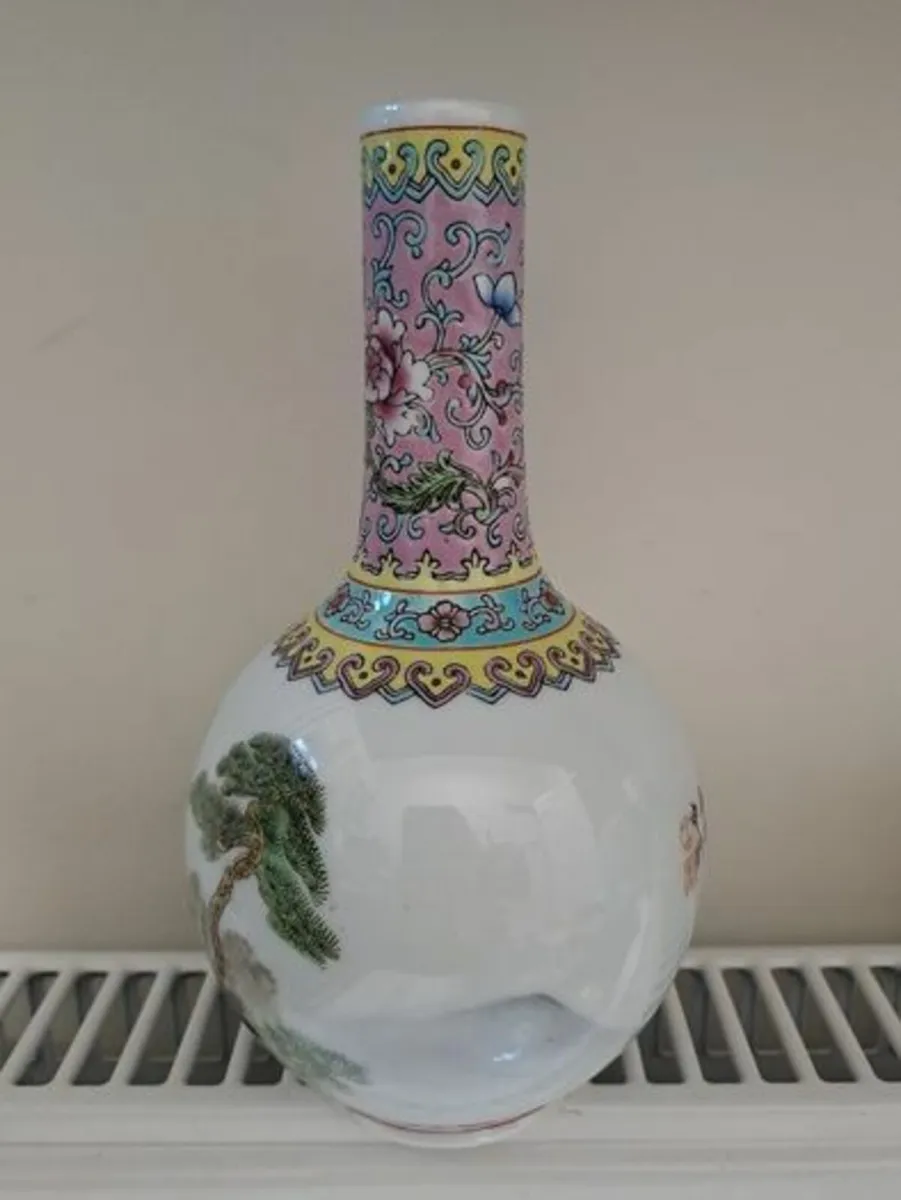 Famille Rose vase - Image 4
