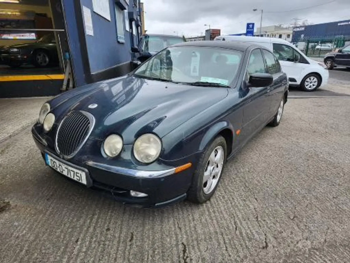 Jaguar S-Type 3.0 V6 EXE. AUTO// CLEAN CAR NICE DR - Image 2