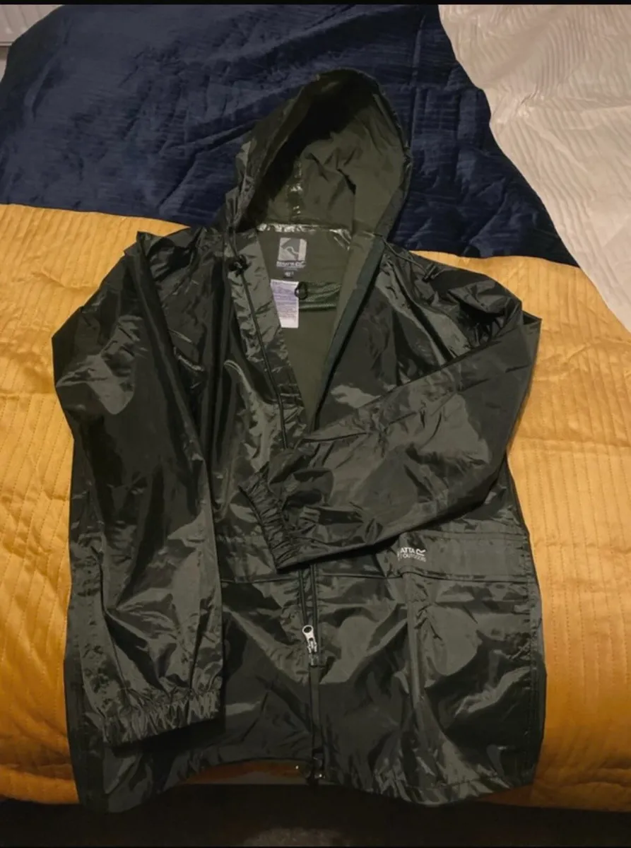 Regatta Waterproof Jacket - Image 2