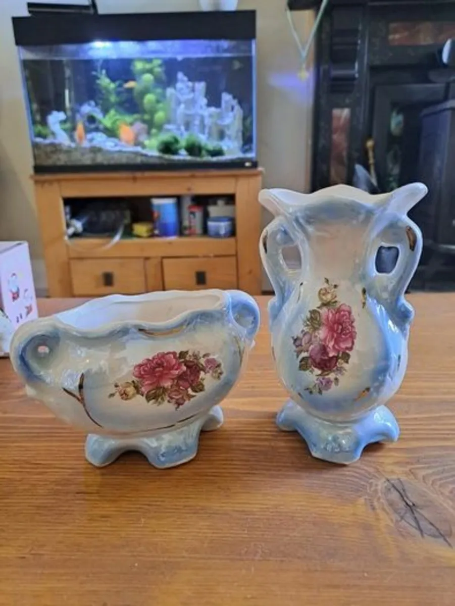 Vintage lusterware vases - Image 1