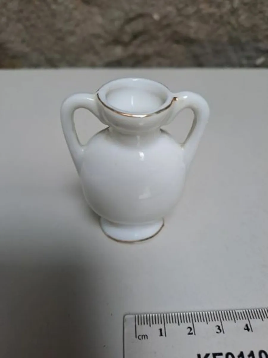 Miniature Vase pink flower - Image 3