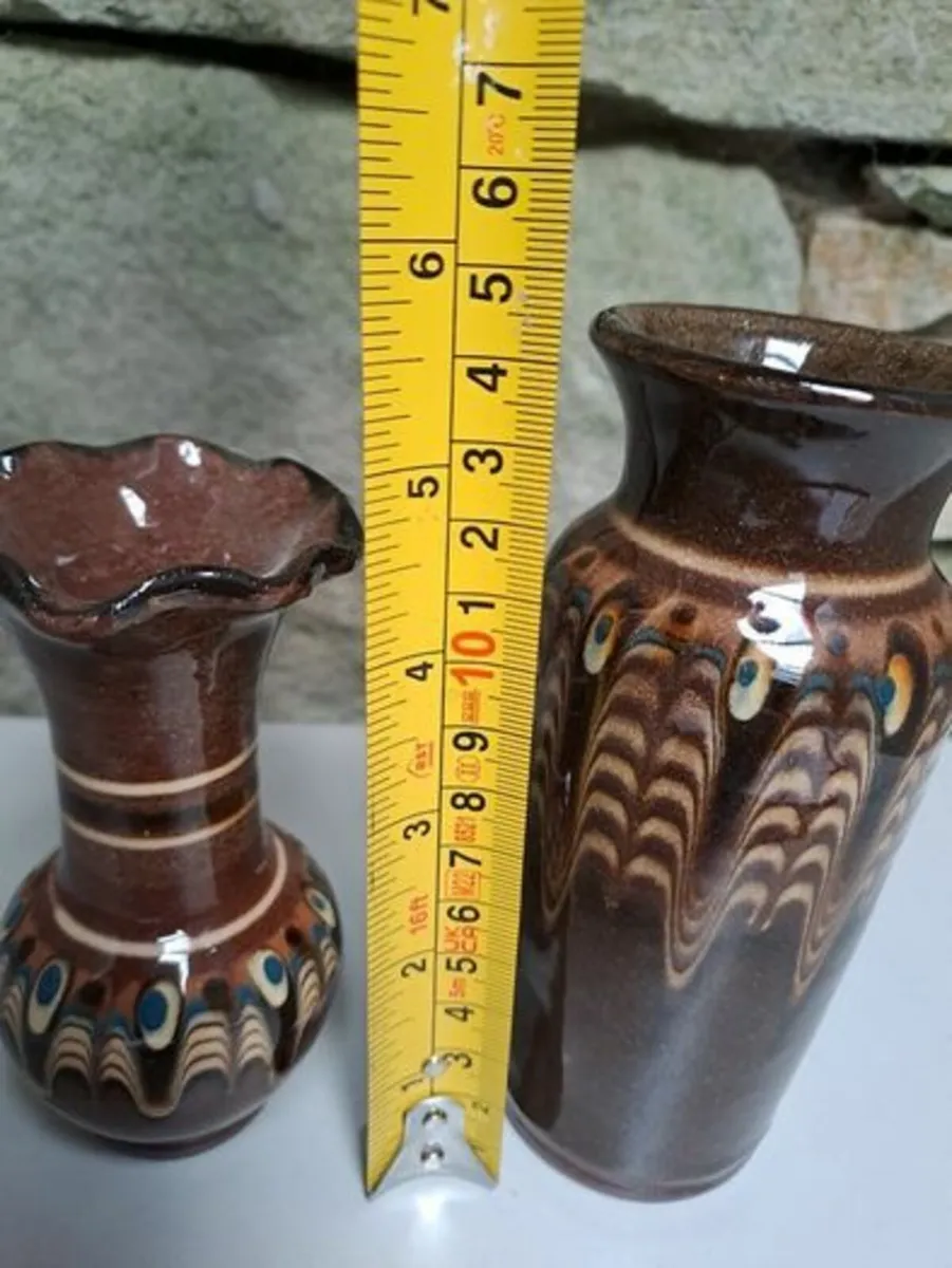 Vintage Bulgarian clay vase and flower pot - Image 3