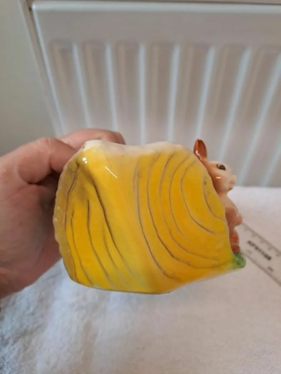 Eastgate Pottery Fauna posy vase - Image 3