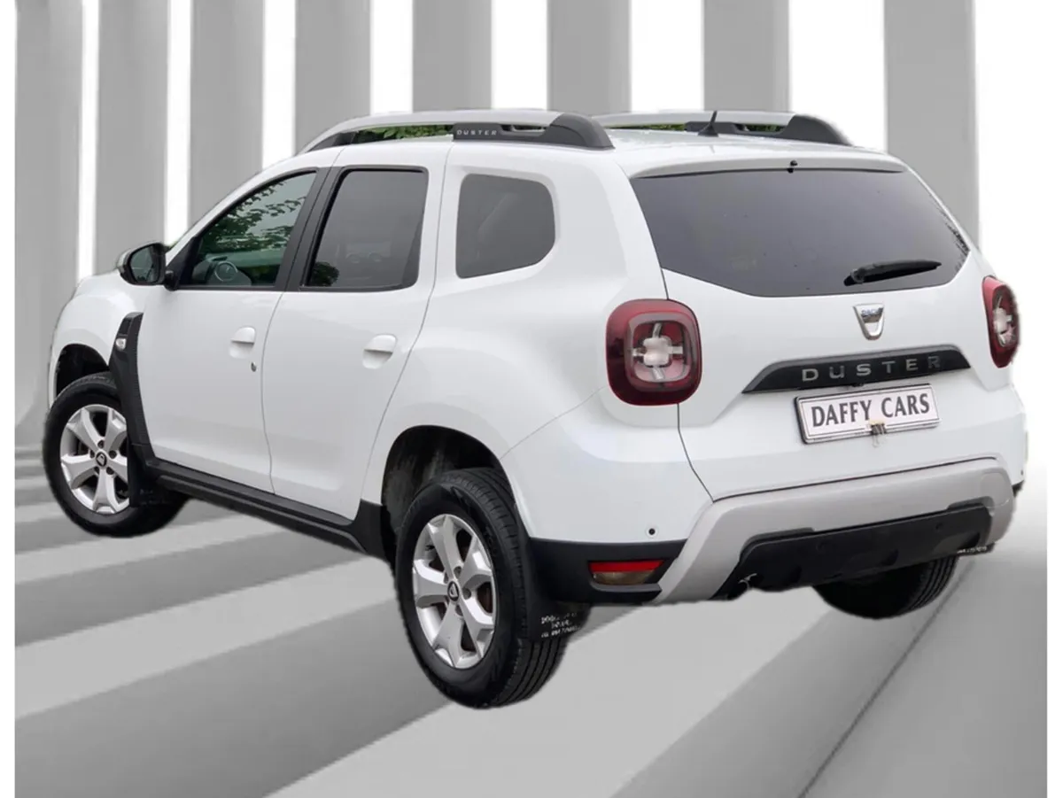 Dacia Duster COMFORT BLUE DCI 115 MY 4DR - Image 4