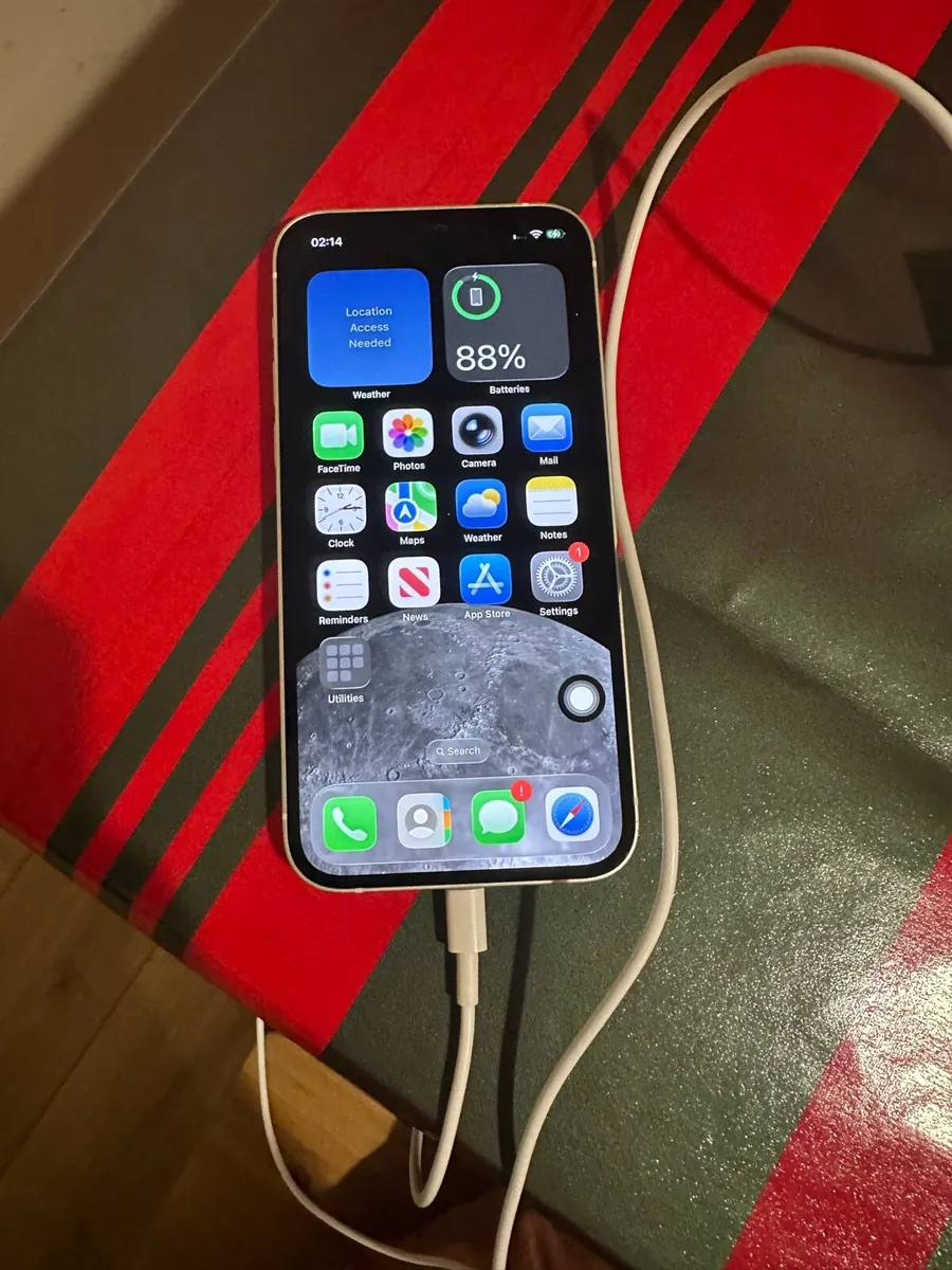 Unlocking iPhone - Image 4