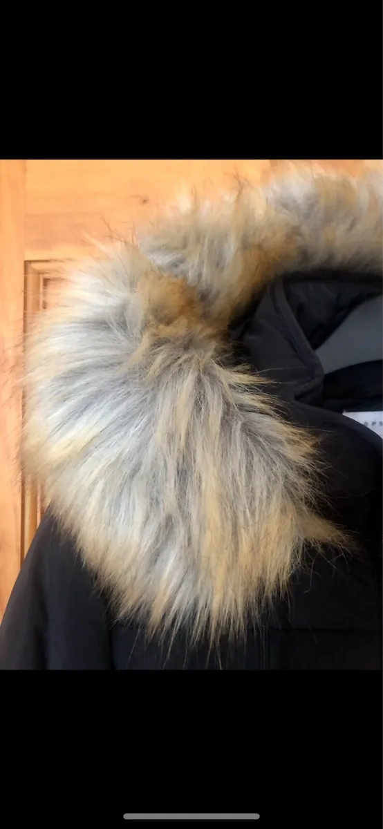 Black Padded Jacket.Size 8 - Image 2