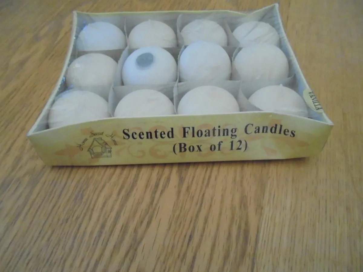 Box Set of Scented Floating Candles for Sale - Image 3