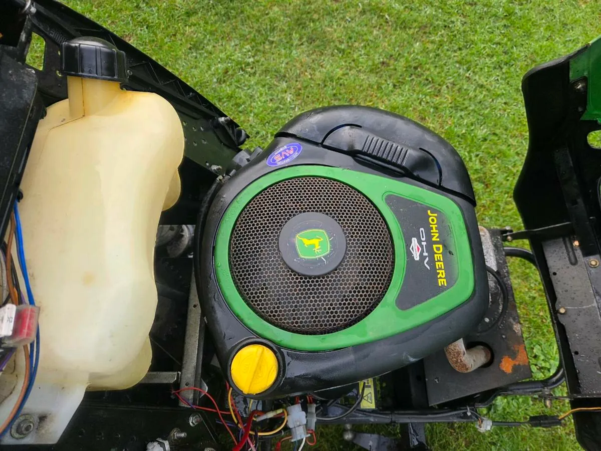 John deere - Image 2