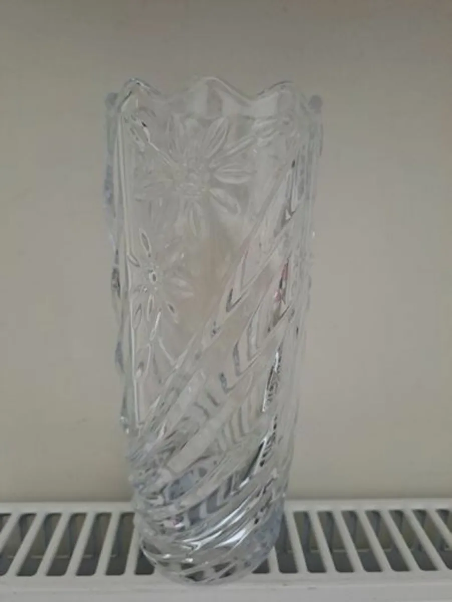 Glass flower vase - Image 4