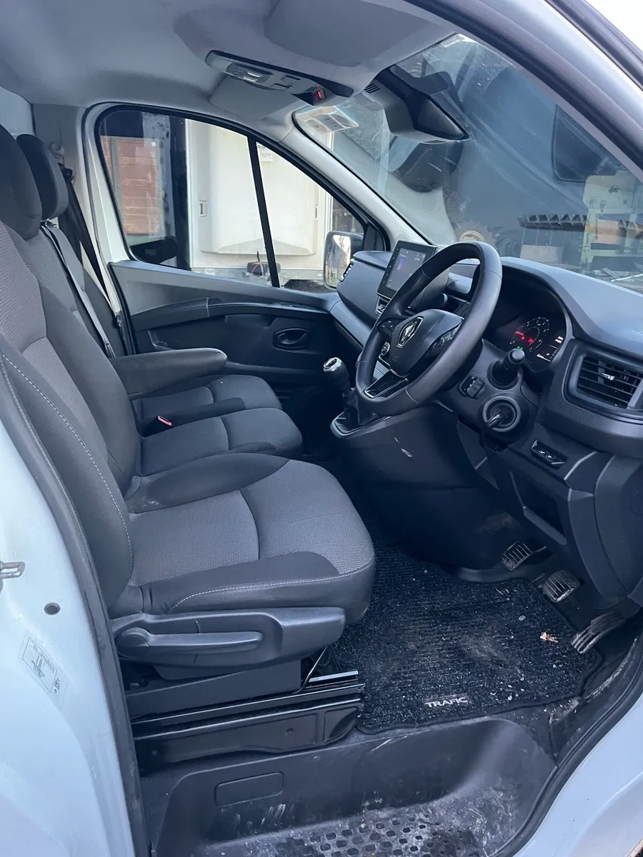 Renault Trafic Van - Image 1