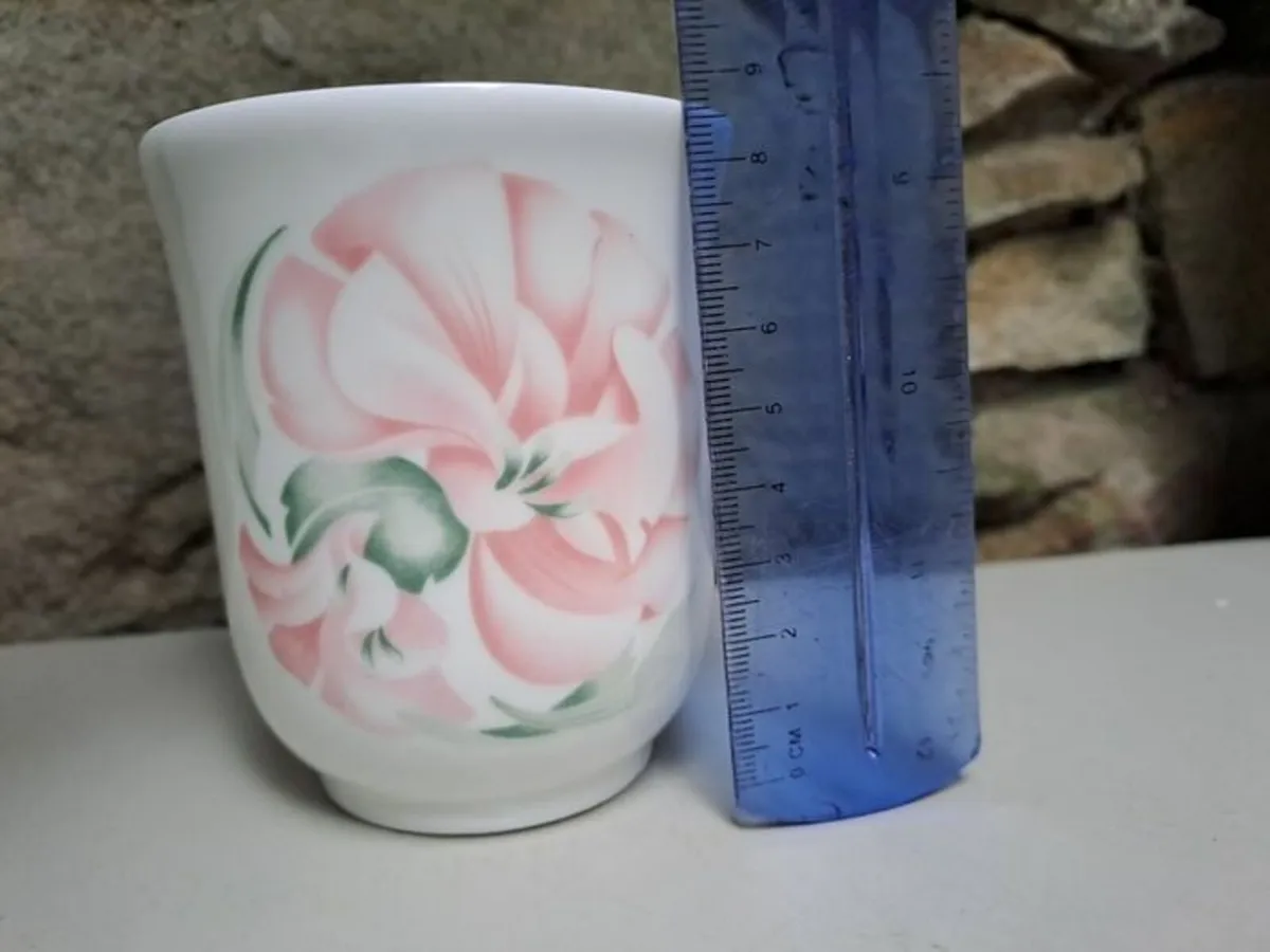 Royal Doulton posy vase or cup - Image 4