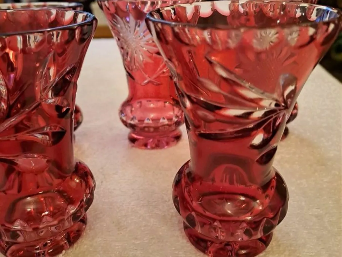 Vintage ruby red crystal bud vase - Image 3