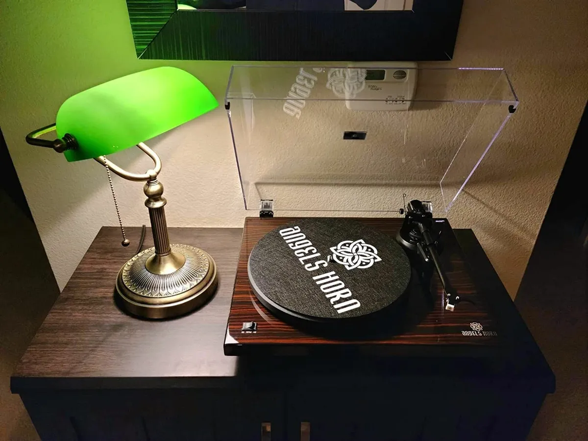 Green Glass Bankers Desk Lamp with Pull Chain - Image 2