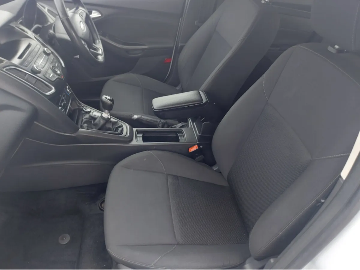 Ford Focus 1.6 TDCI 95PS 4DR VAN - Image 4
