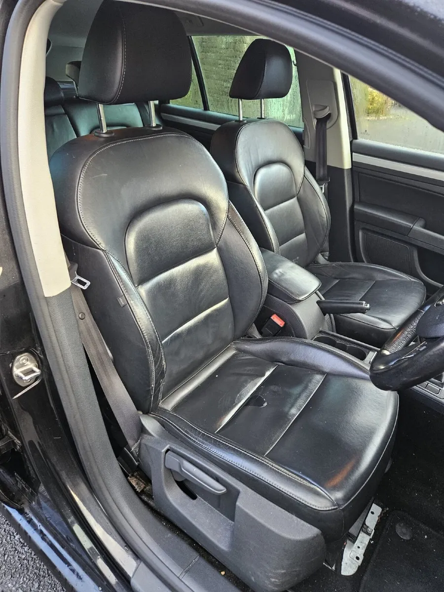 Skoda Superb Estate 2015 - Image 2