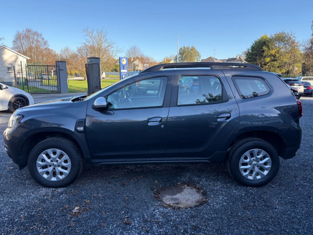 Dacia Duster EXPRESSION BLUE DCI 115 4X2 NB - Image 4