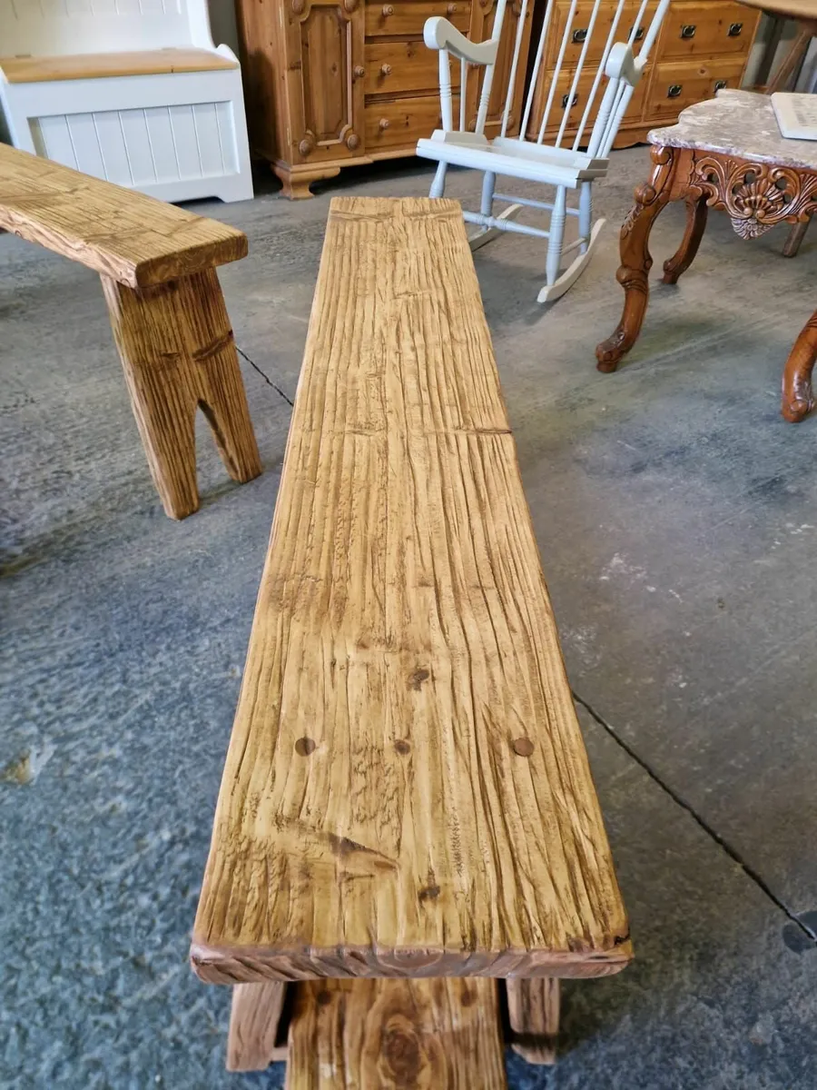 Reclaimed pine rustic style shoe benchs - Image 2