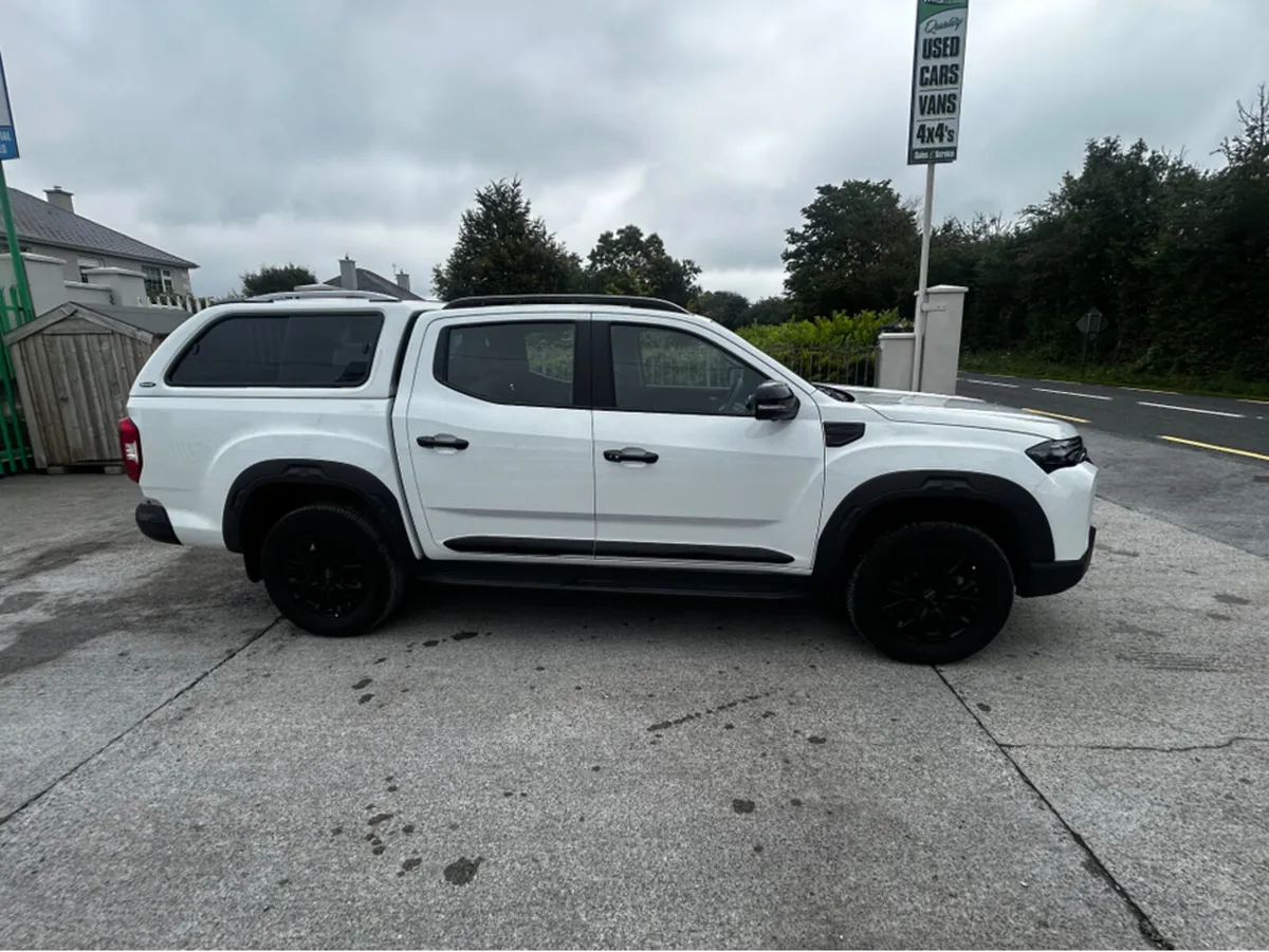 Maxus T90EV WITH CANOPY 5 SEATER €333 ROAD TAX - Image 2