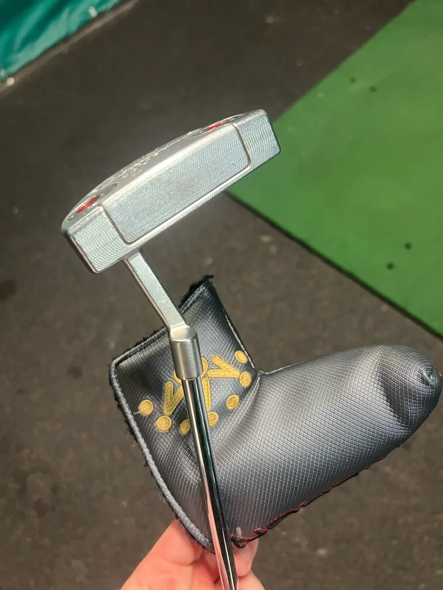 Scotty Cameron Select Fastback 2 Putter - Image 3