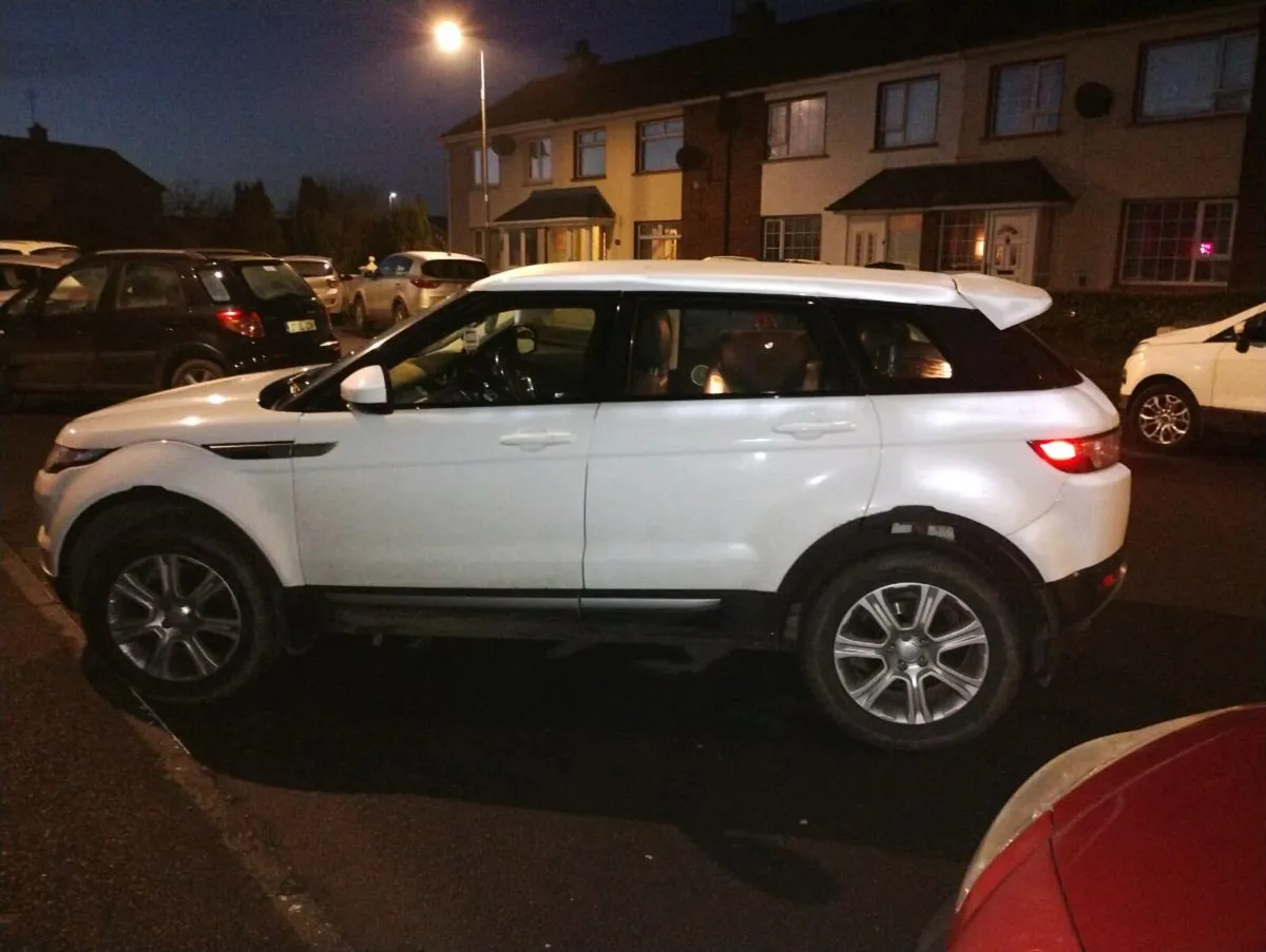 141 Range Rover Evoke - Image 2