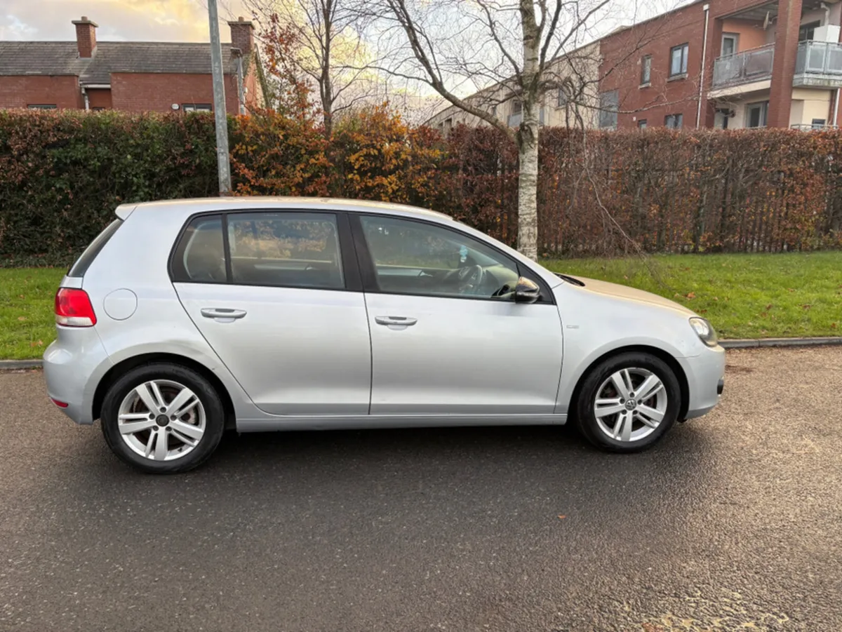 Volkswagen Golf MATCH 1.6 TDI MANUAL 5SPEED 105 4D - Image 3