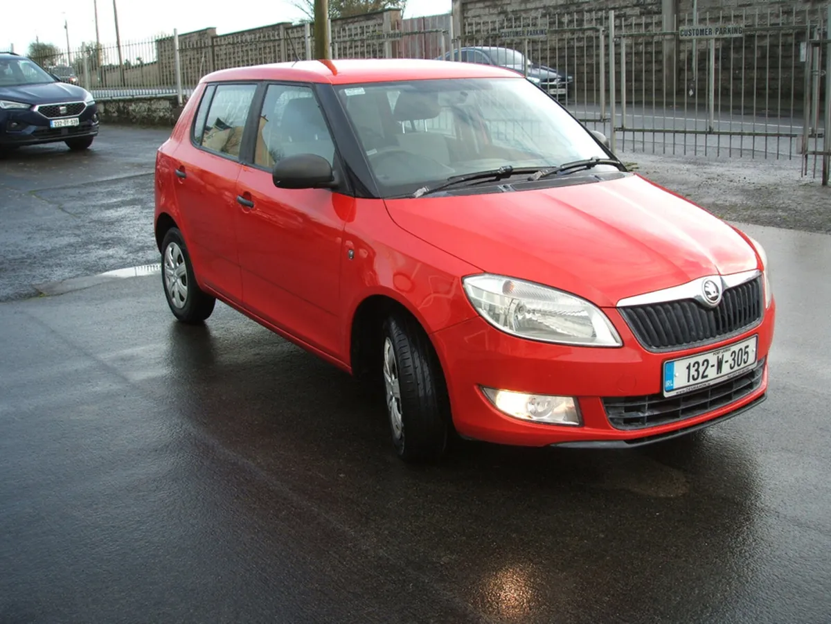 Skoda Fabia ACTIVE 1.2 HTP 60HP 4DR - Image 2
