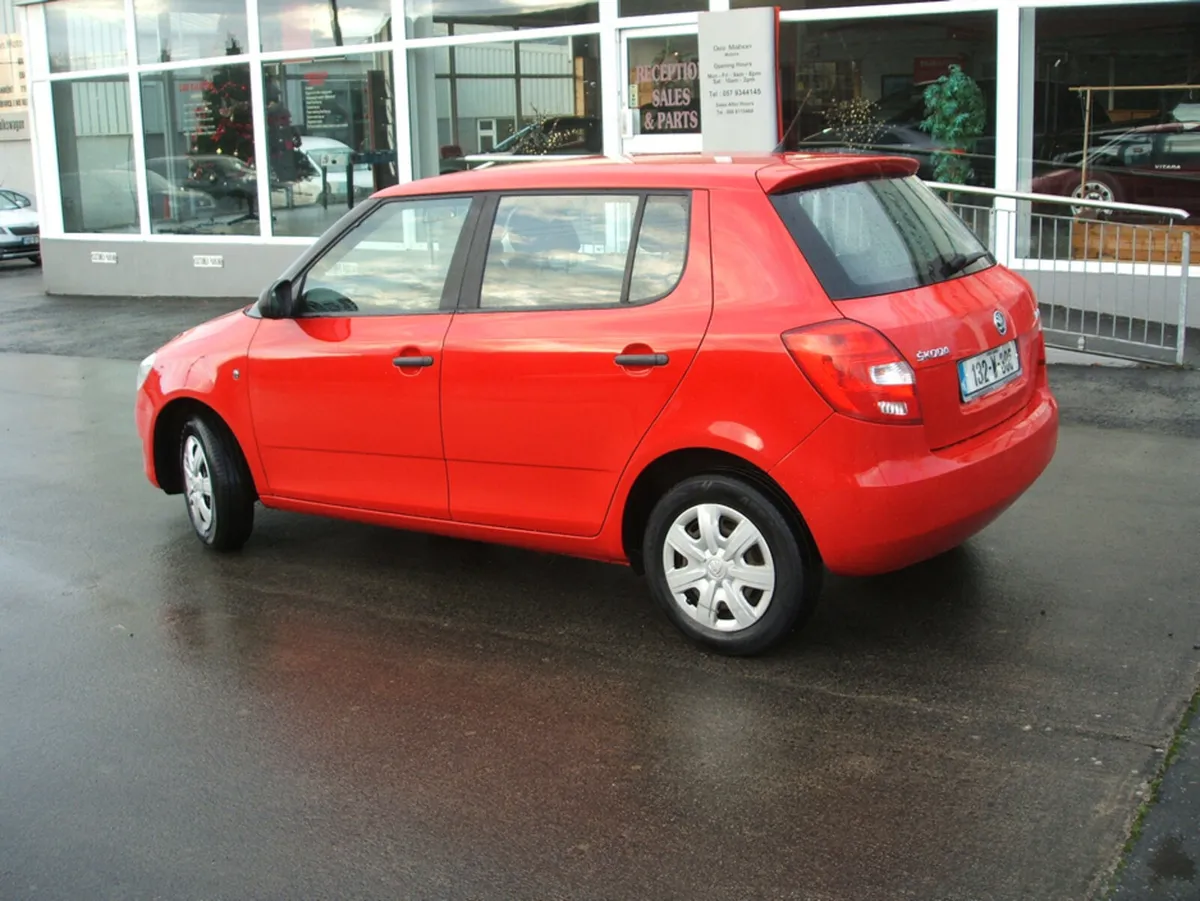 Skoda Fabia ACTIVE 1.2 HTP 60HP 4DR - Image 3