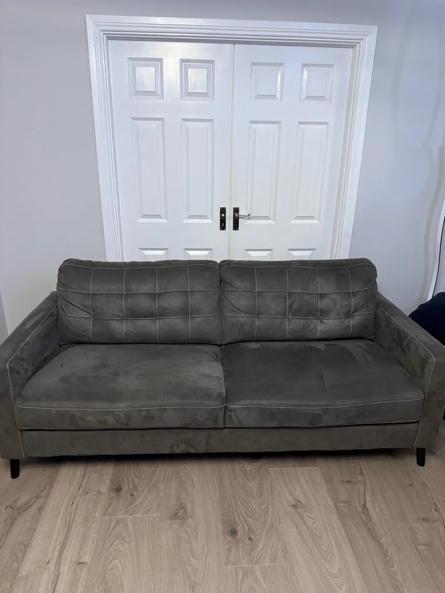 Sofas 3 seater and 2 seater - Image 2