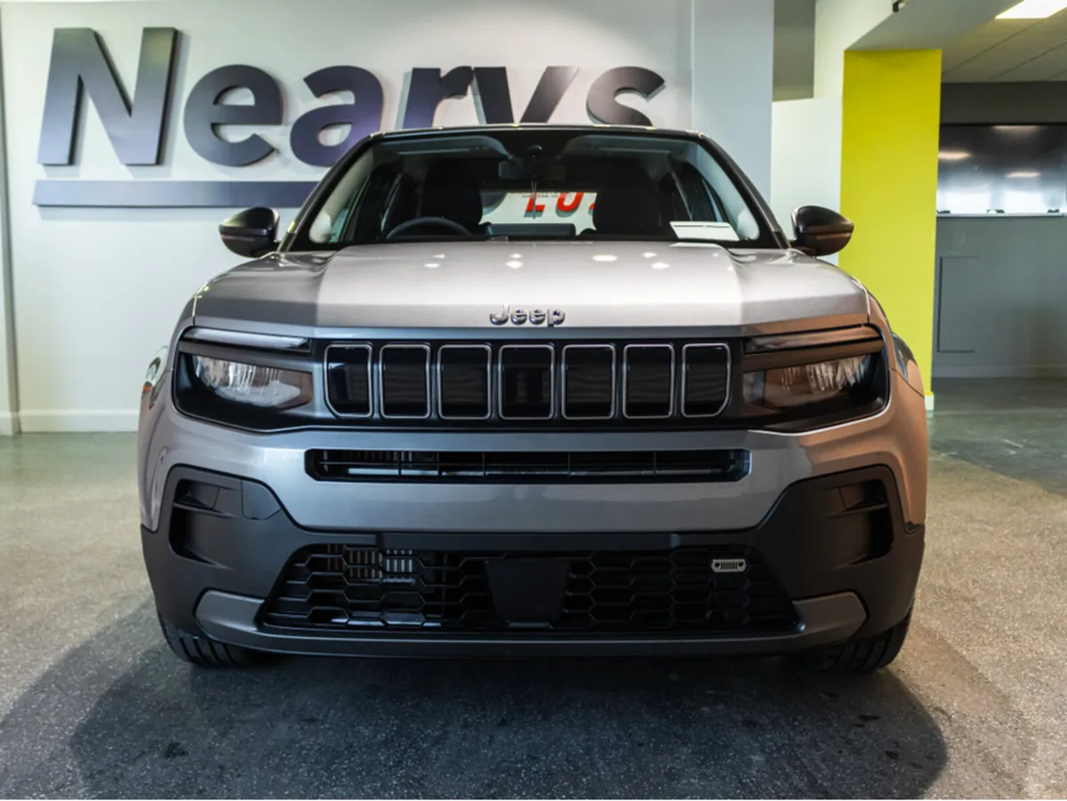 Jeep Avenger LONGITUDE 1.2 MT - Image 2