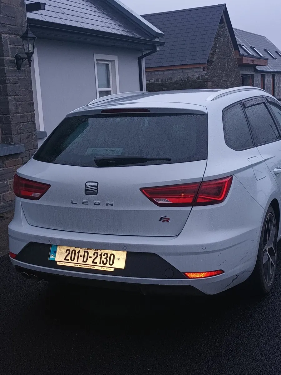 SEAT Leon 2020 Sportstourer DSG FR - Image 2