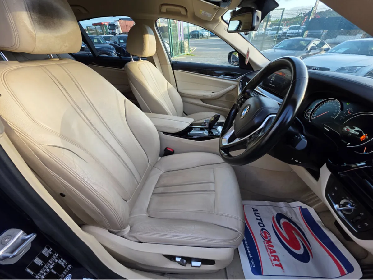 BMW 5-Series 523D LUXURY UPGRADED PACK EDITION FUL - Image 3