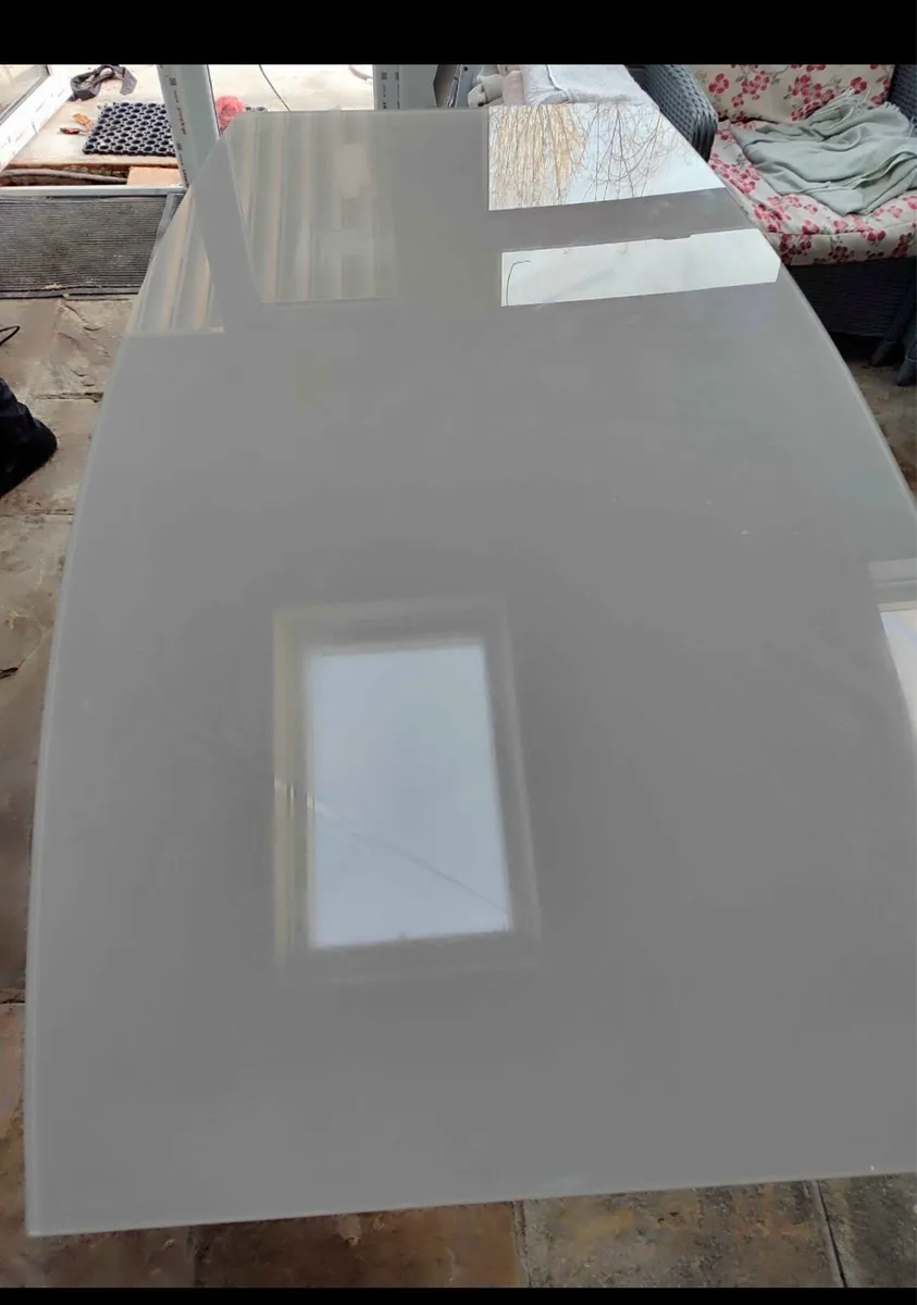 Dining Table 700€ RRP - Image 4