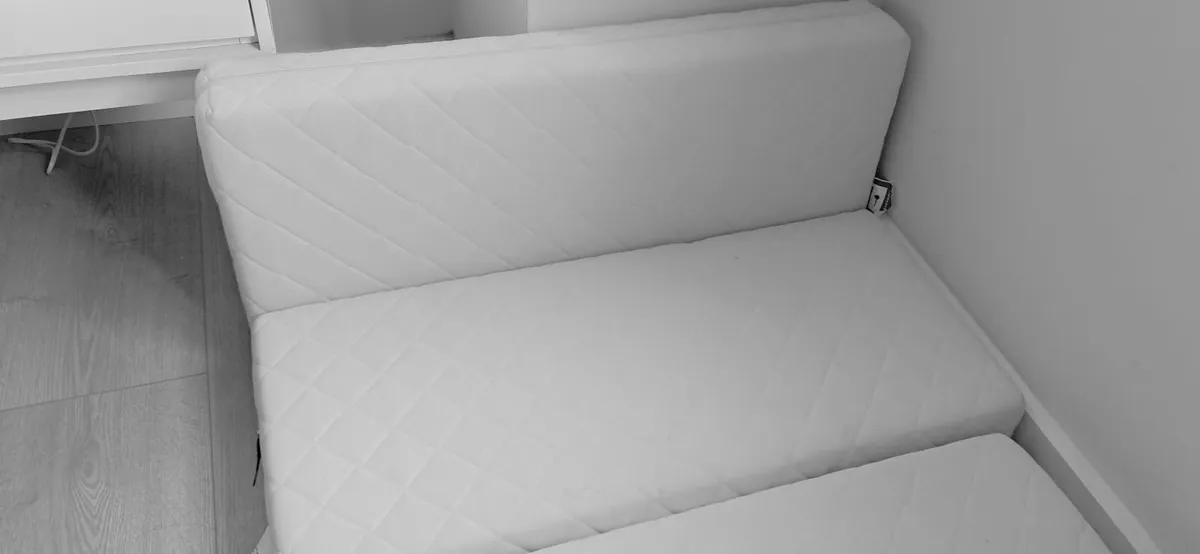 Portable single mattress easy to carry - Image 2