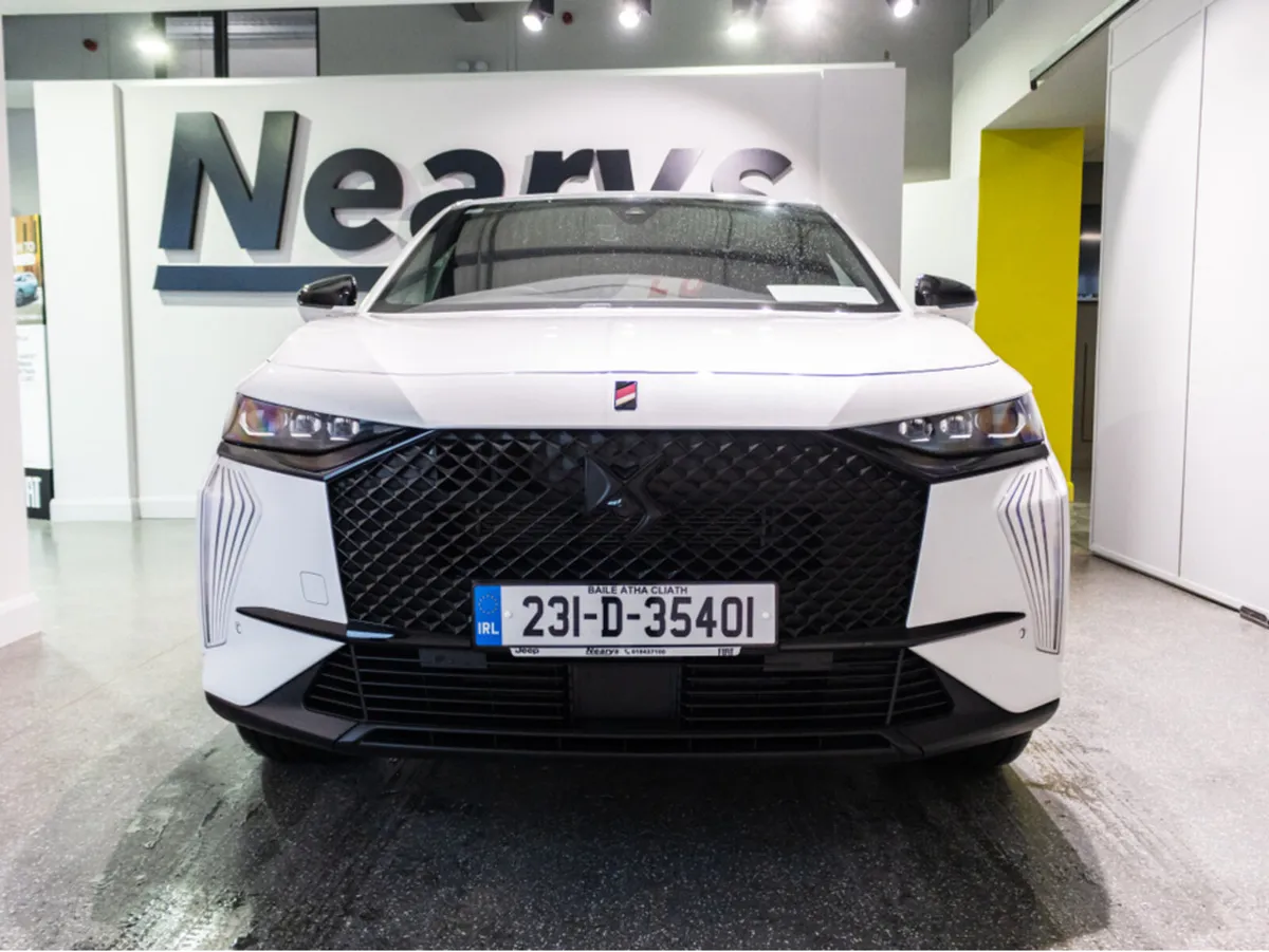 DS Automobiles DS 7 PERFORMANCE LINE E-TENSE 2 225 - Image 2