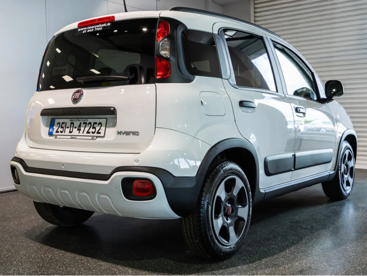 Fiat Panda 1.0 CROSS 5DR - Image 4