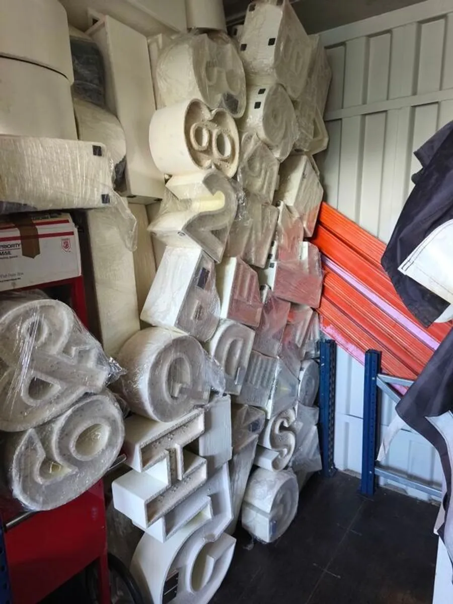 Quick Sale Needed,Full sets of 2 different sizes of light up letters - Image 3