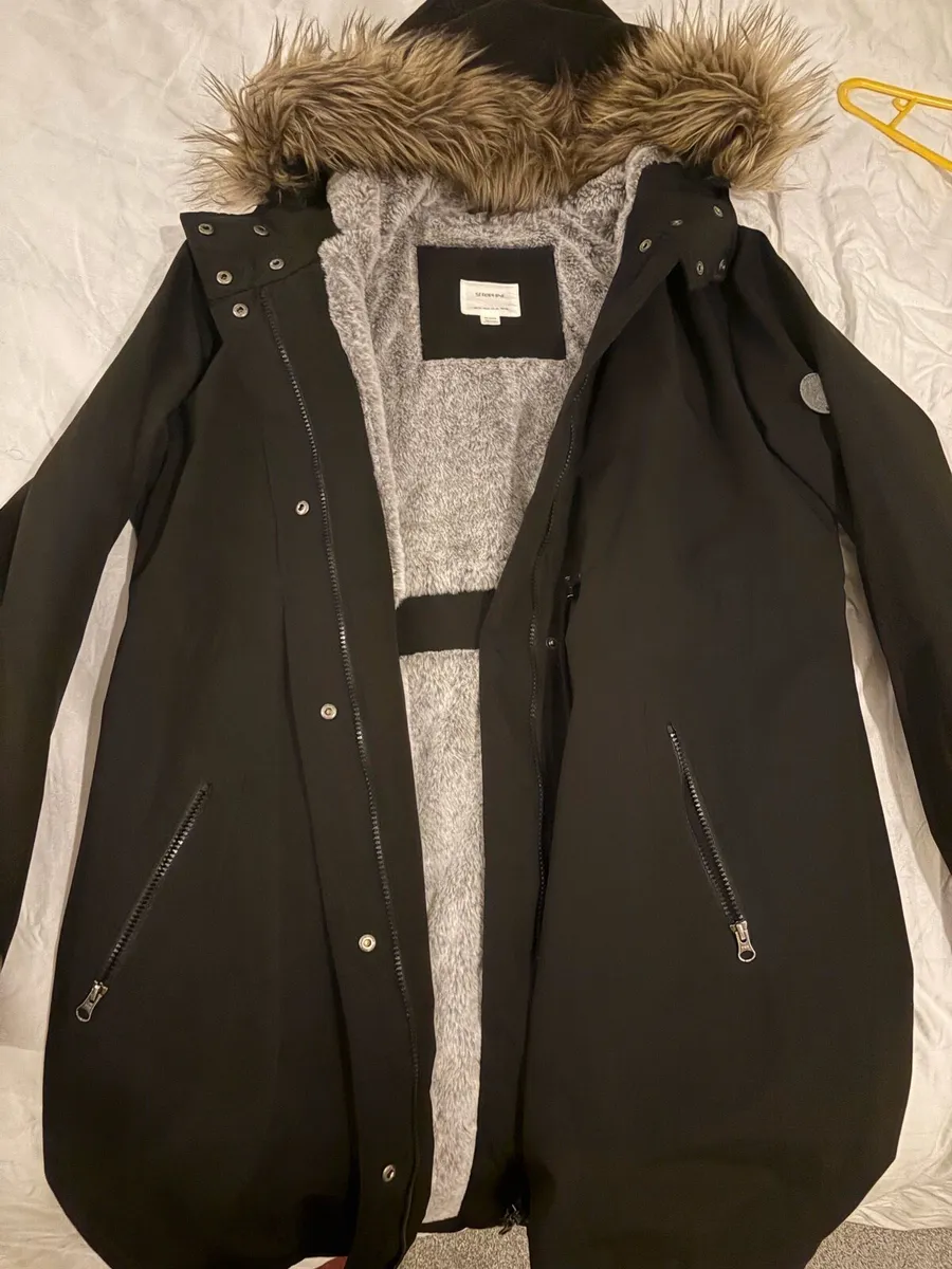 Seraphine maternity parka coat - Image 3