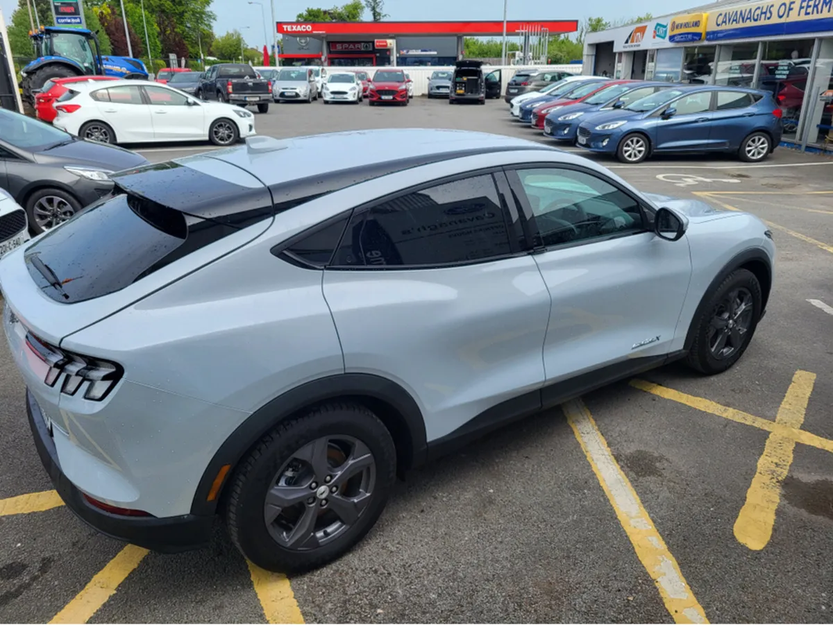 Ford Mustang Mach-E RWD EXTENDED RA RANGE 4DR AUTO - Image 2