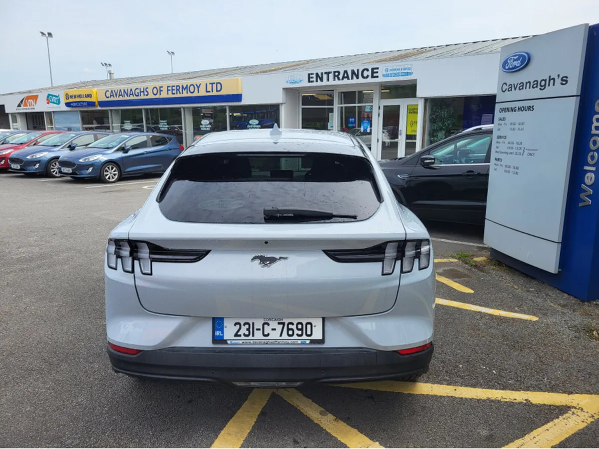 Ford Mustang Mach-E RWD EXTENDED RA RANGE 4DR AUTO - Image 4