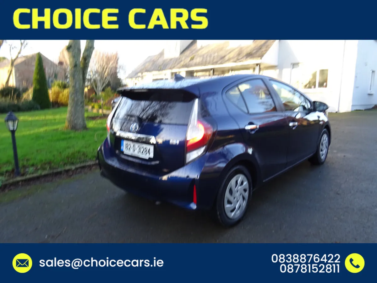 Toyota Aqua 1.5 AUTO HYBRID KEYLESS GO - Image 4