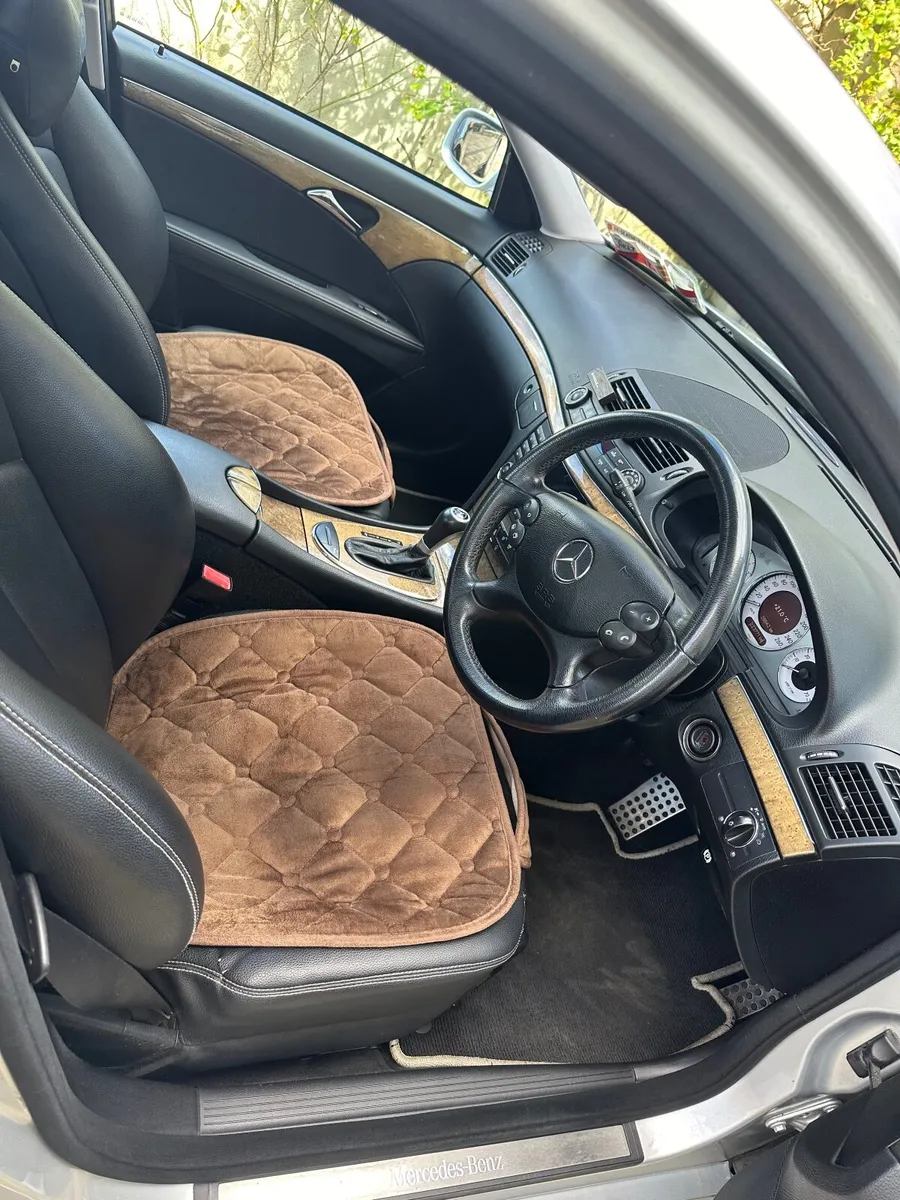 Mercedes-Benz E-Class 2008 Avantgarde - Image 4