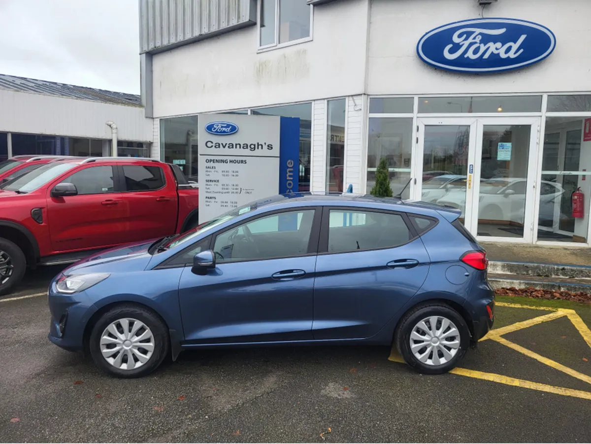 Ford Fiesta TREND CONNECTED 5DR 1.1 075 M5 - Image 3