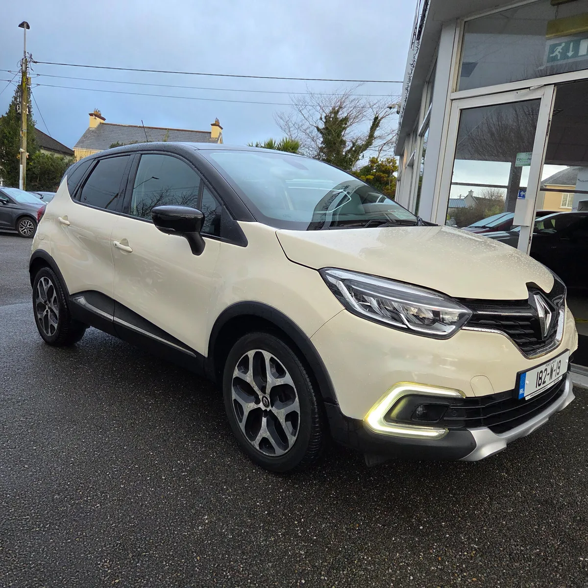 Renault Captur 2018 Signature Nav - Image 3