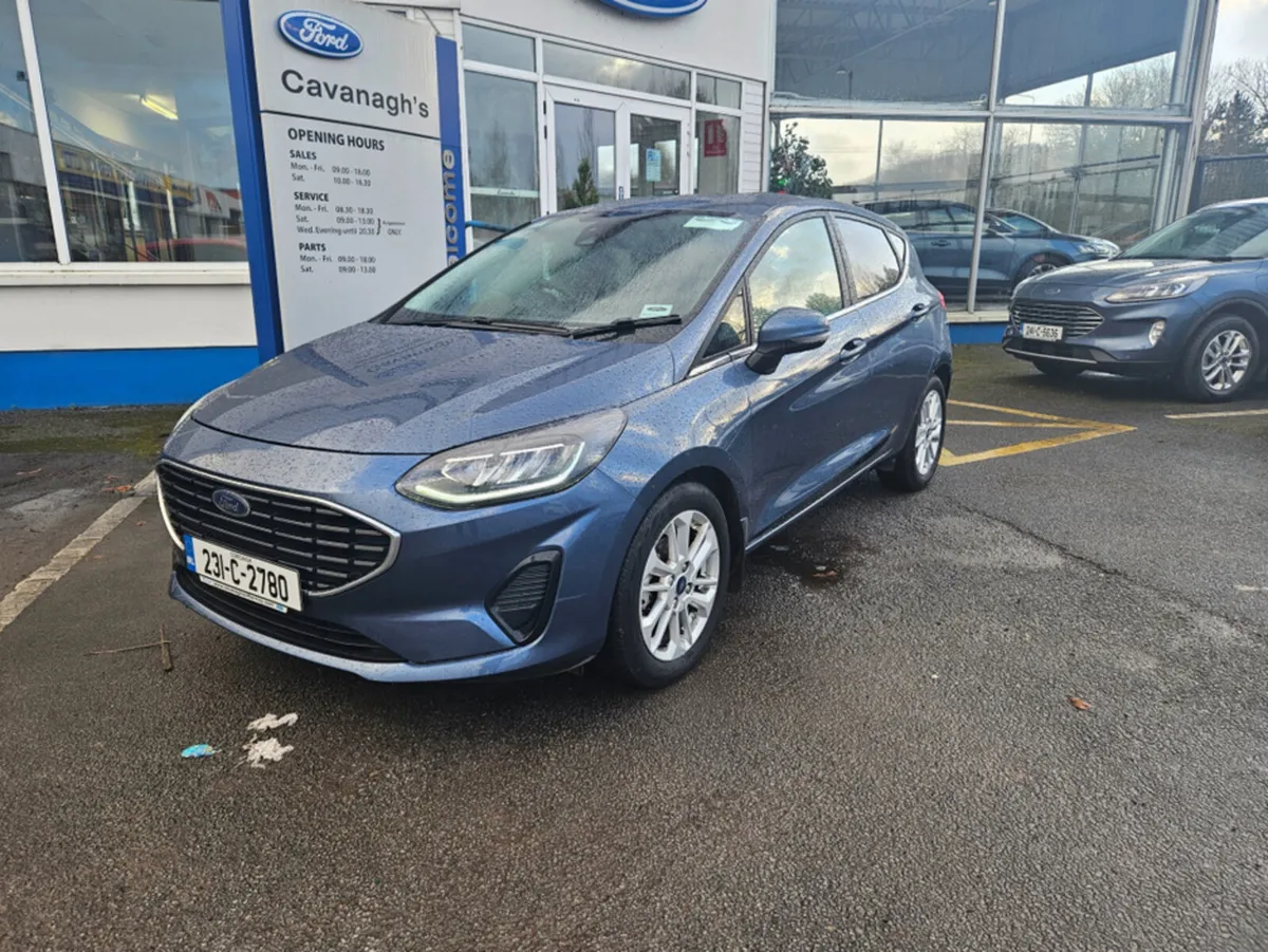 Ford Fiesta TITANIUM 1.0T 100 S6.2 M6 F 4DR - Image 1