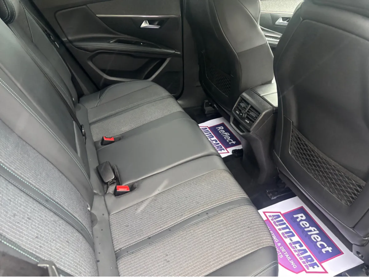 Peugeot 3008 ALLURE 1.5 BLUE HDI 130 6.2 - Image 4