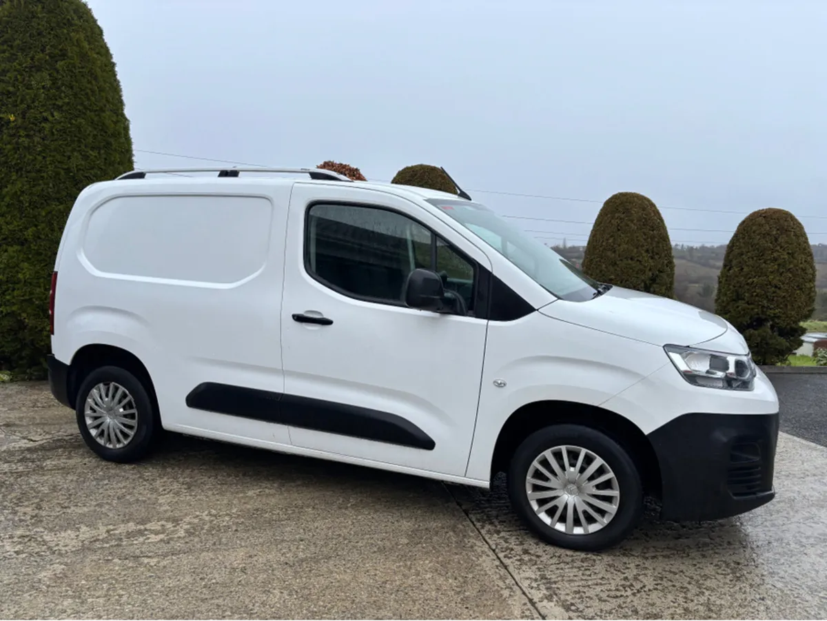 Citroen Berlingo LX BLUEHDI  12 MONTHS WARRANTY - Image 4