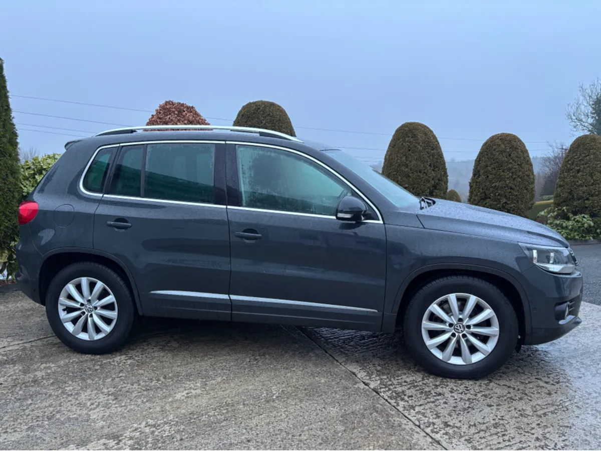 Volkswagen Tiguan 2.0 TDI MATCH BLUEMOTION 2WD 1 1 - Image 3