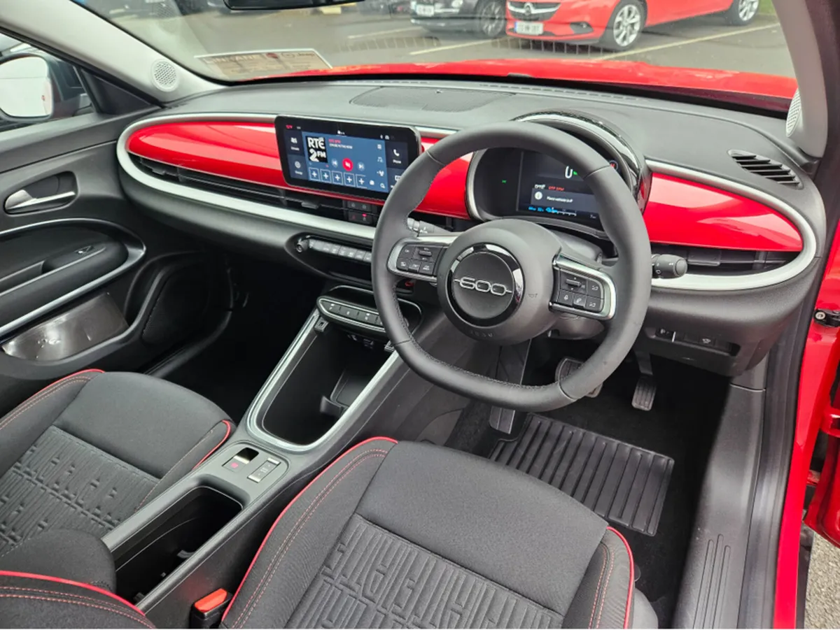 Fiat 600 E | RED | 115kw - Image 3